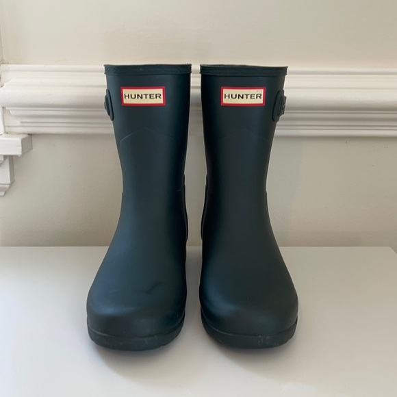 Hunter Refined Slim Short Rainboot - Picture 3 of 10